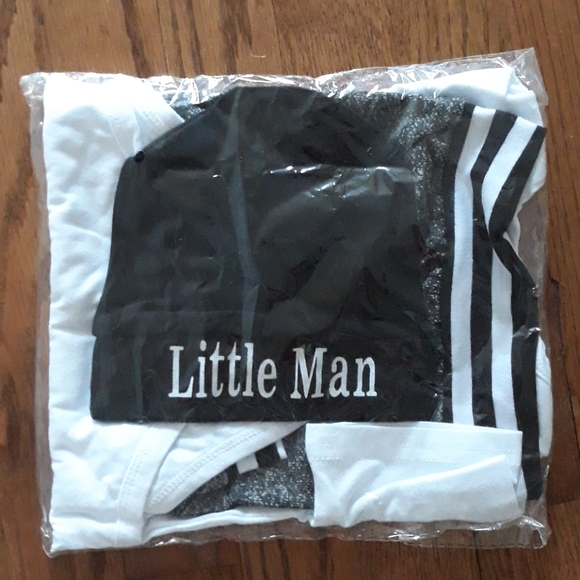 B&W Baby boy outfit - Picture 2 of 2